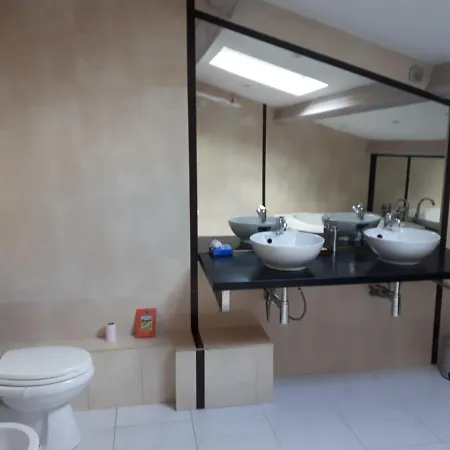 La Des Ames Liees Bed & Breakfast 4*