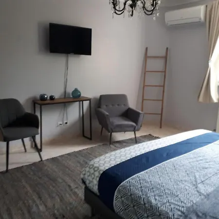 La Des Ames Liees Bed & Breakfast